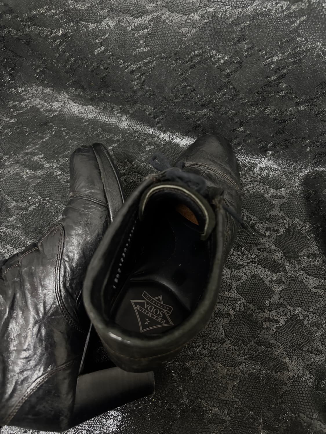 “SODA” 00’s Design Wrinkled leather shoe 상품이미지9