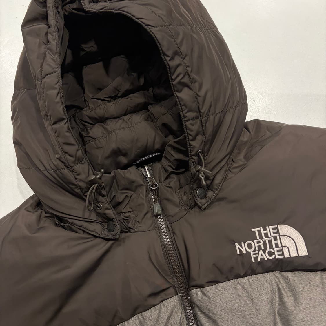 [105] 노스페이스 700 구스 눕시 패딩 브라운 B431 상품이미지4