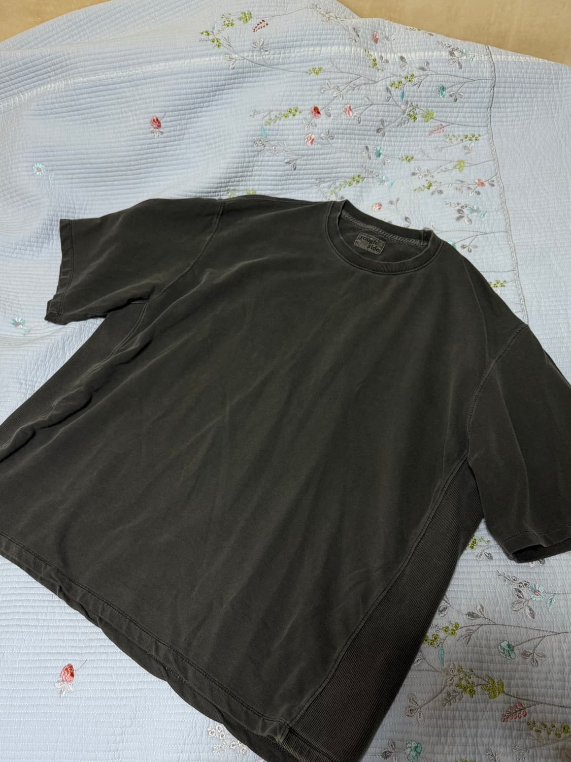 (3) 러프사이드 스펀지 다잉 하프 티셔츠 차콜 상품이미지3