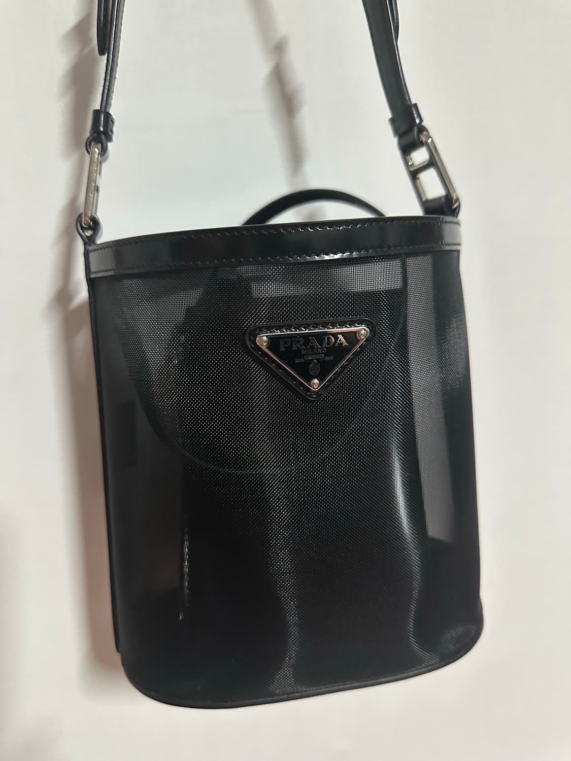 정품 프라다 폴카 메쉬 2way 버킷백 상품이미지1
