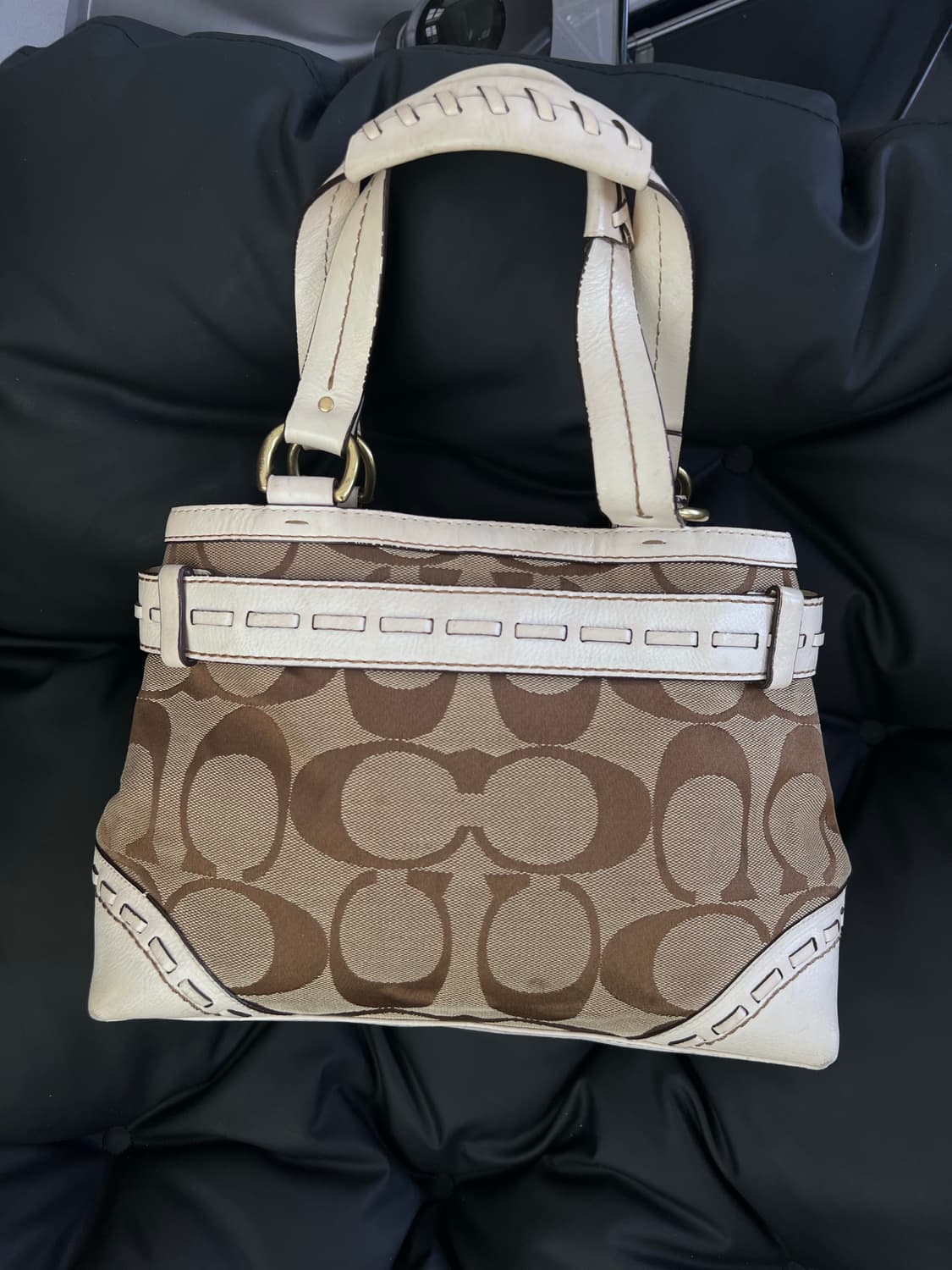 코치 햄튼 시그니처 토트백 상품이미지3