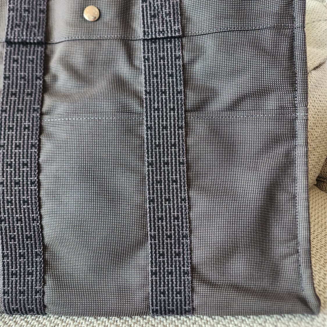 상태최상 에르메스 후루토 MM 캔버스 토트백 엘라인 그레이 상품이미지4