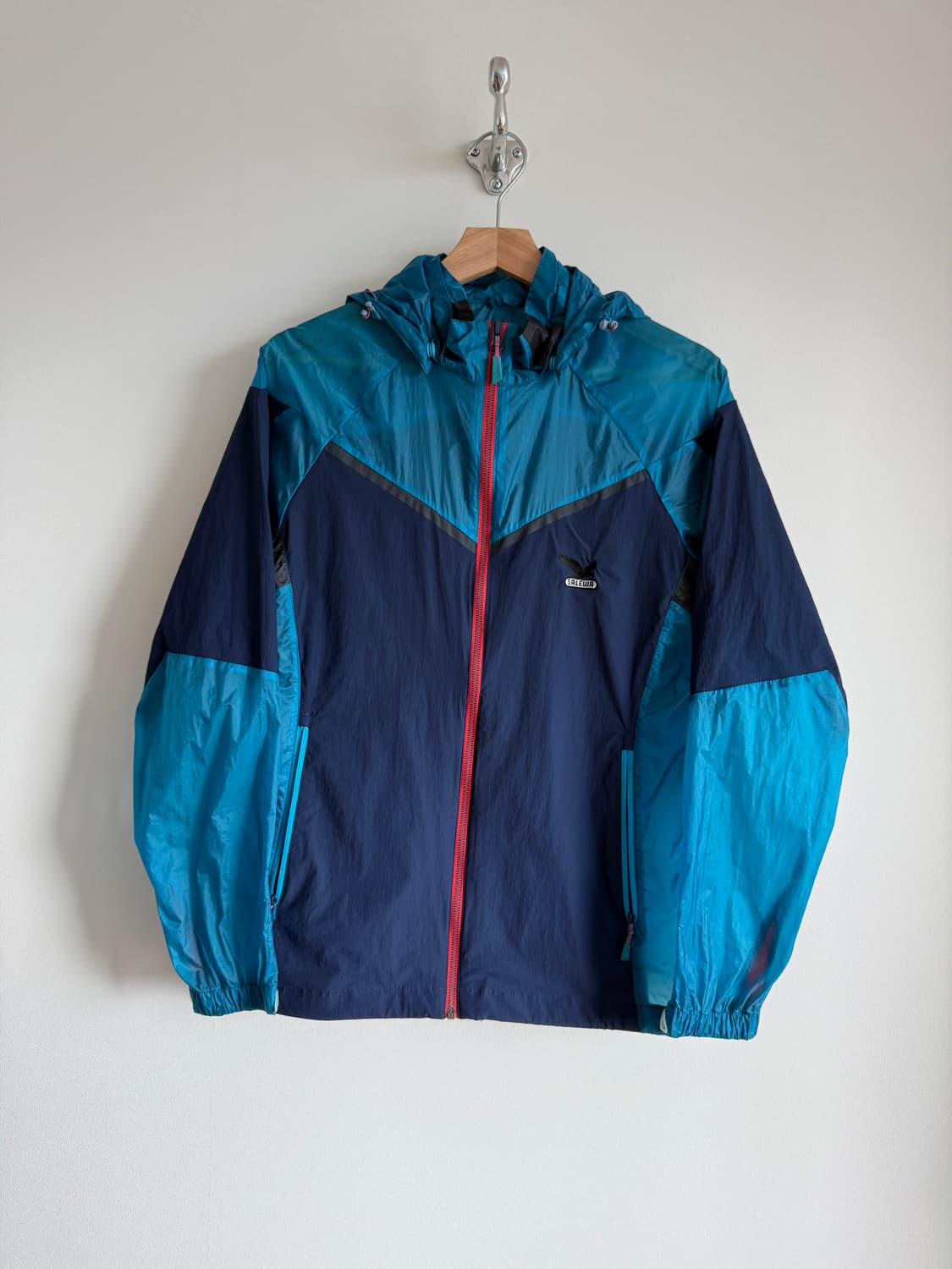 살레와(SALEWA) 경량 바람막이 윈드브레이커 상품이미지1