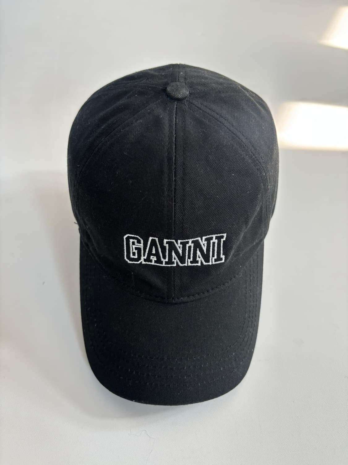 Ganni 가니 자수 로고 코튼 볼캡 상품이미지2