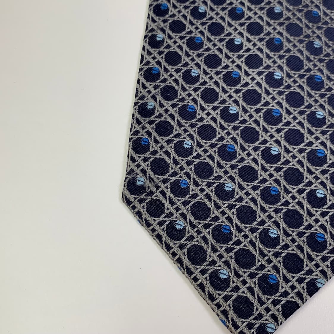 크리스찬 디올(DIOR) 명품넥타이 A등급 클래식 정장룩 코디 상품이미지10