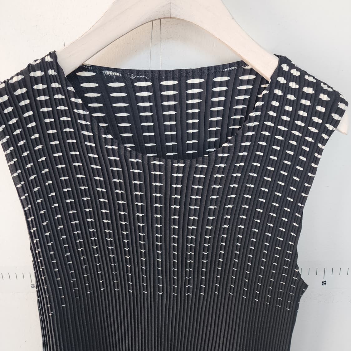 블랙 땡땡이 플리츠 원피스 상품이미지2