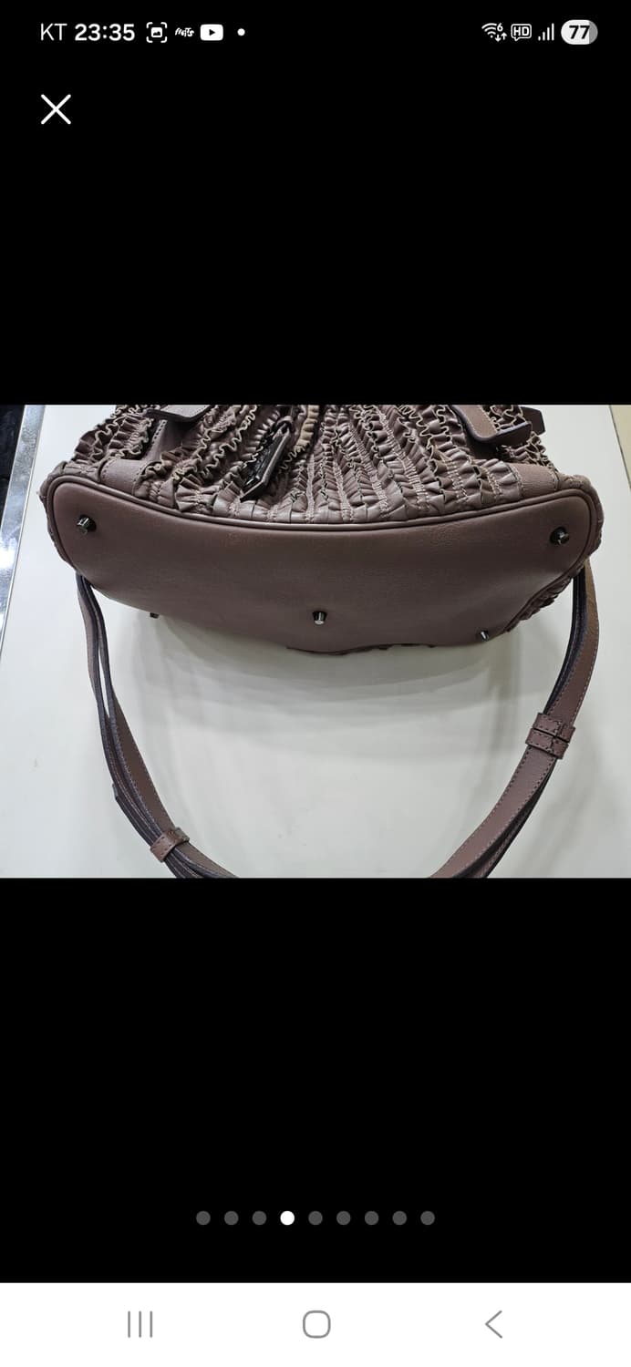 버버리 프로섬 셔링 레더 숄더 상품이미지4