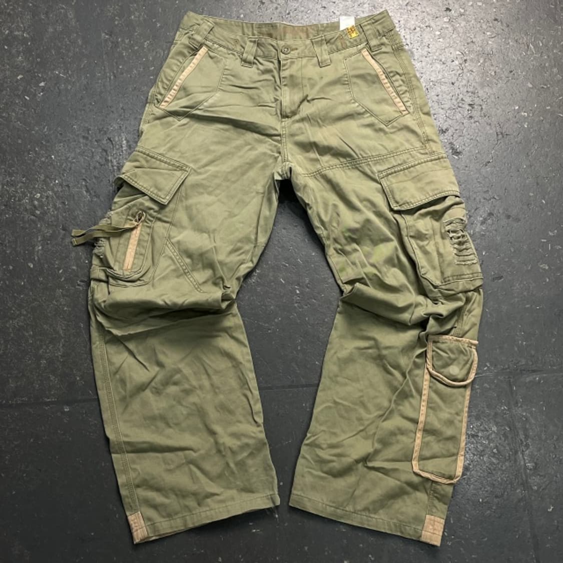 32 Thursday Island 비대칭 카고팬츠 상품이미지1