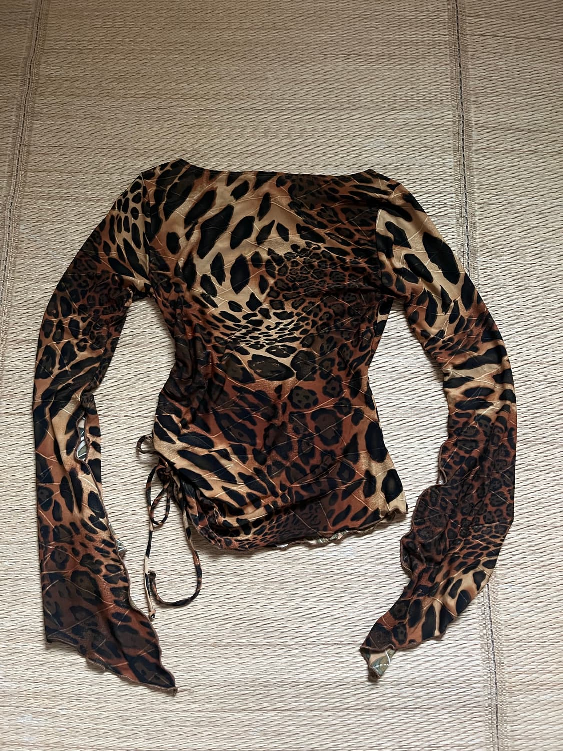 Wildcat y2k 갸루 호피 애니멀프린팅 레오파드 셔링 티셔츠 상품이미지3