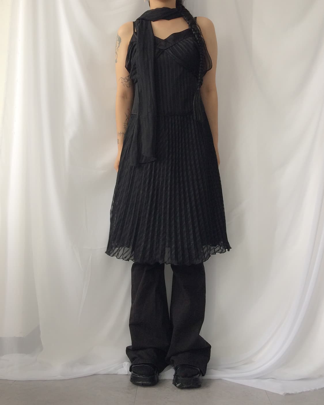 Tied point pleats pattern sleeveless one 상품이미지6