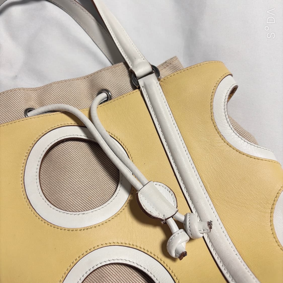 페라가모 옐로우 버킷백 토트백 상품이미지7