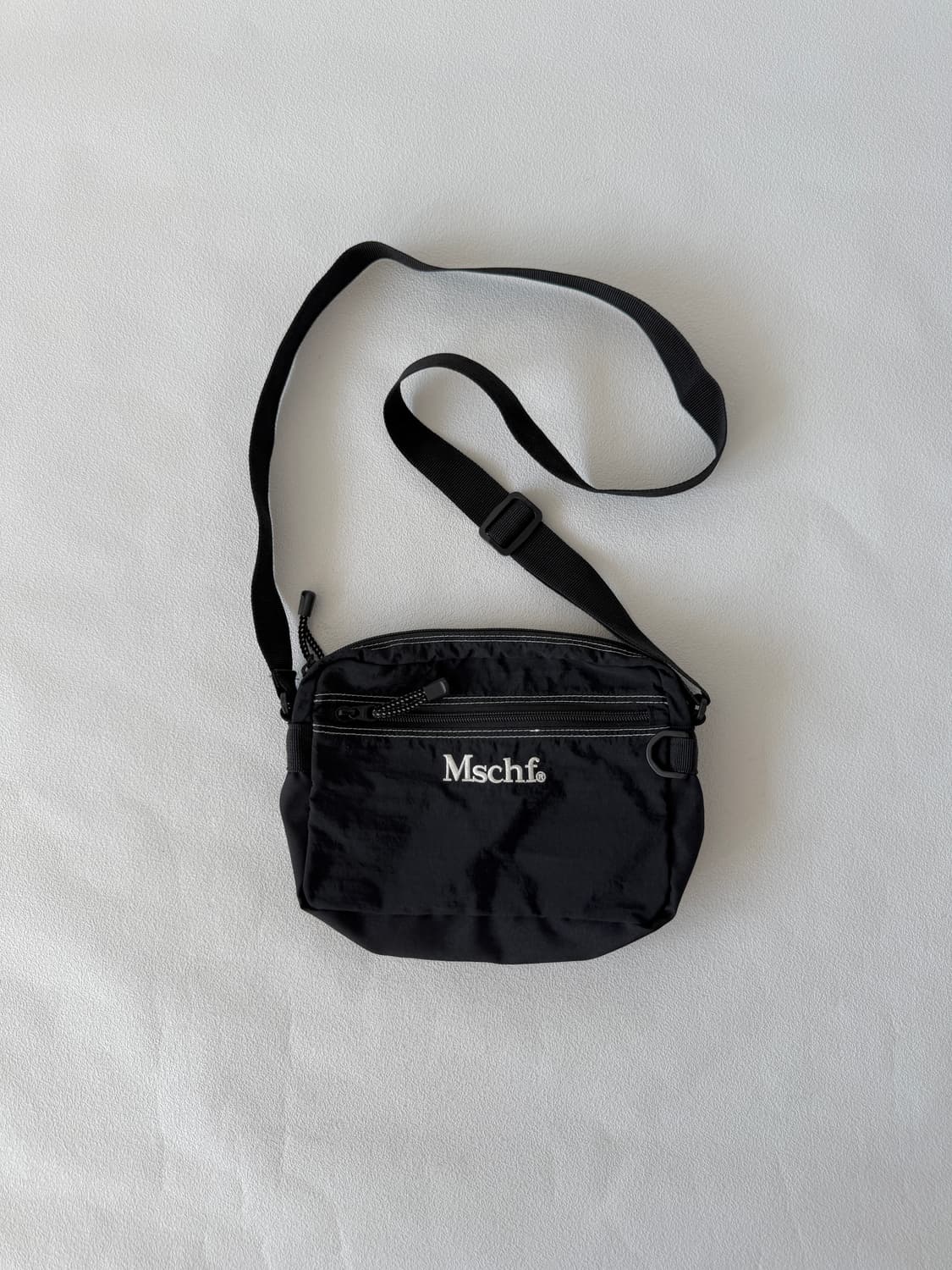 미스치프(MSCHF) 크로스백 상품이미지1