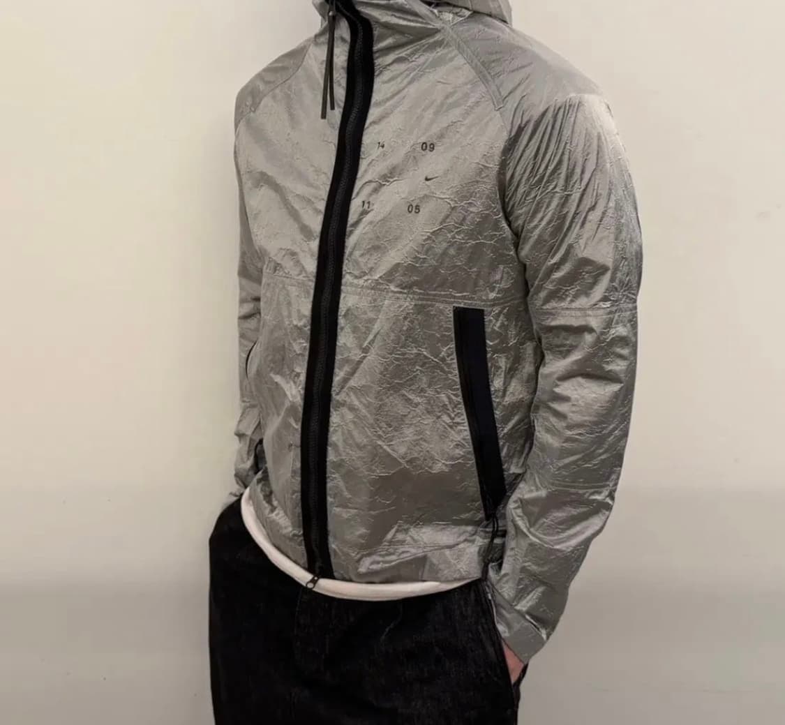 나이키 태크팩 리플렉터 실버 바람막이 상품이미지1