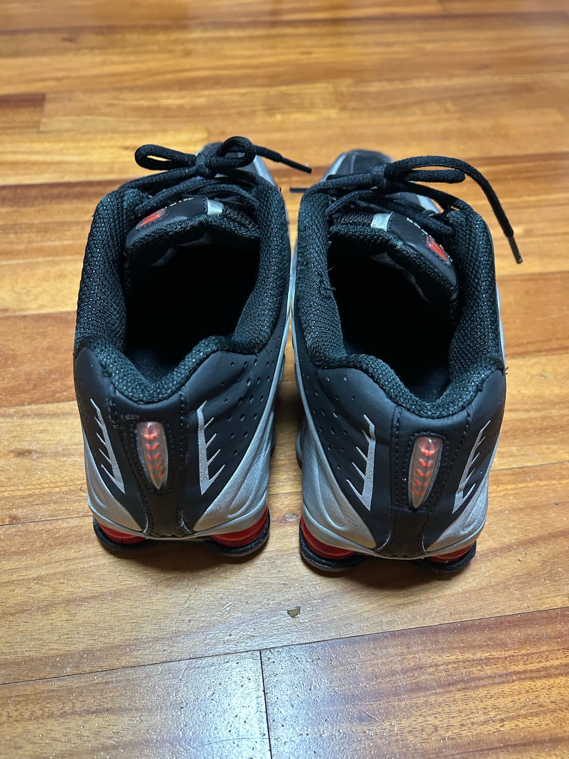 나이키 샥스 R4  상품이미지3