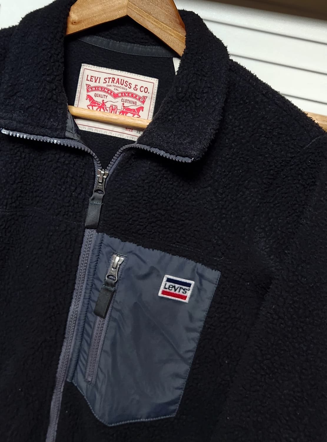 리바이스 뽀글이 블랙 후리스 자켓 상품이미지3