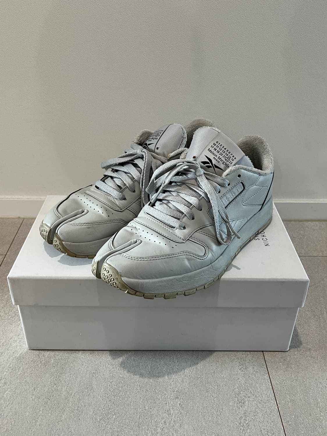 리복 타비 그레이 상품이미지1