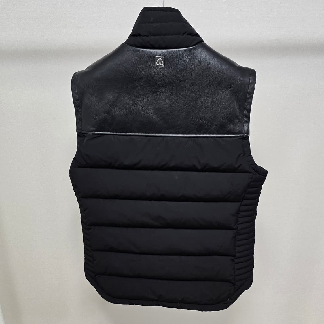 무스너클 레더 패딩 조끼 s사이즈 90 판매 상품이미지2