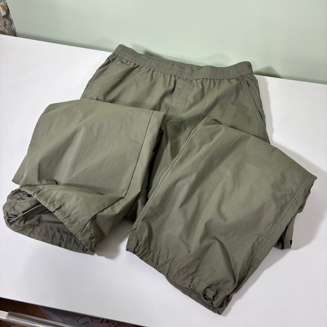 S 유니클로 카키 나일론 카고팬츠 상품이미지3