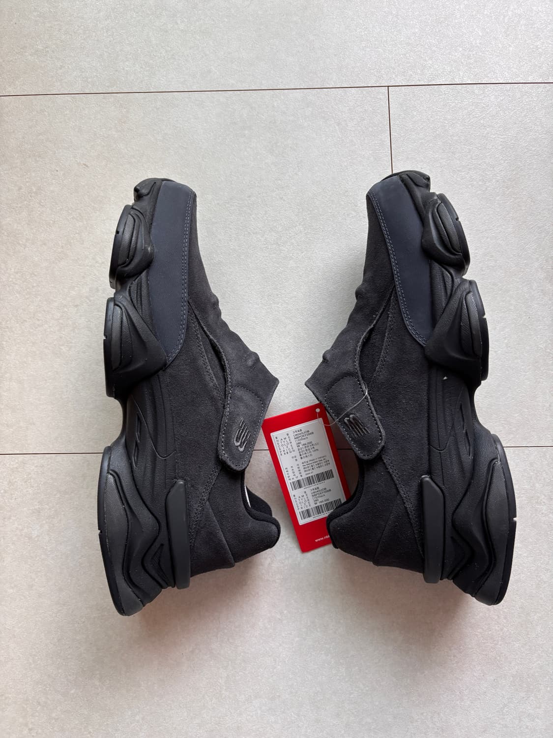 뉴발란스 8040 슬립온 스니커즈 블랙 스웨이드 상품이미지6