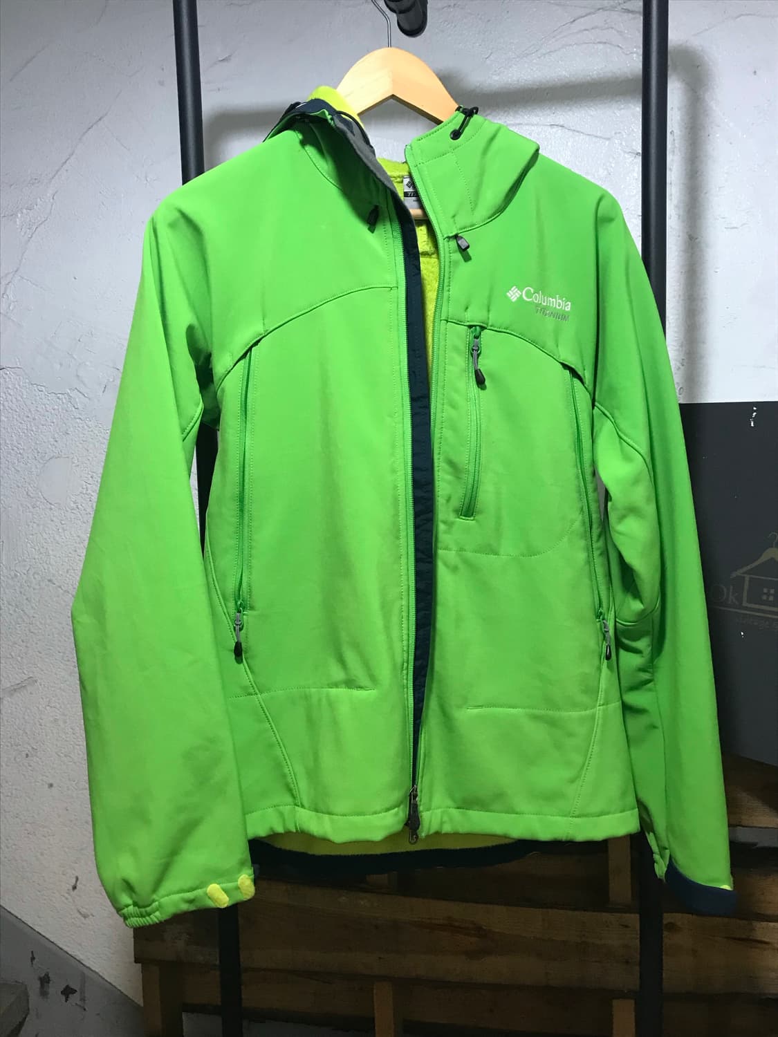 Columbia fur lining titanium jacket 상품이미지7