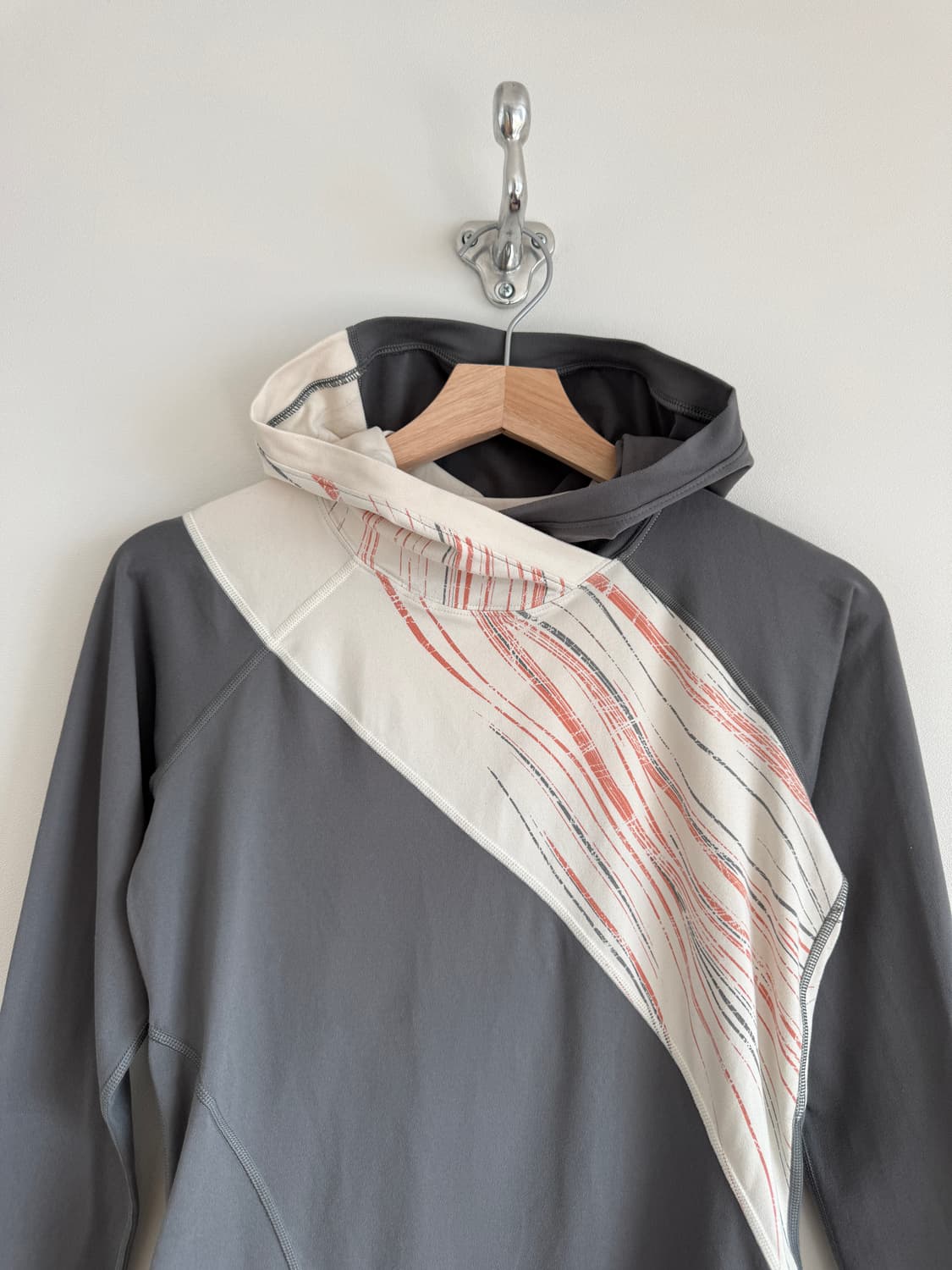 마운틴 하드웨어(MOUNTAIN HARDWEAR) 후드 상품이미지2