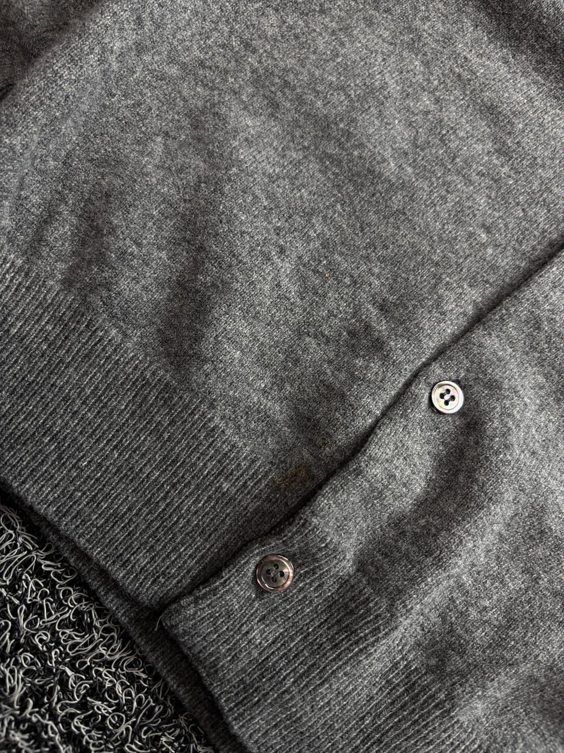 꼼데가르송 플레이 골드 하트 와펜 울 가디건 3965 상품이미지3