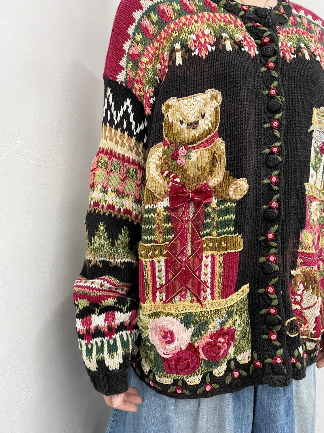 티아라 홀리데이 베어 디테일 자수 가디건 상품이미지4