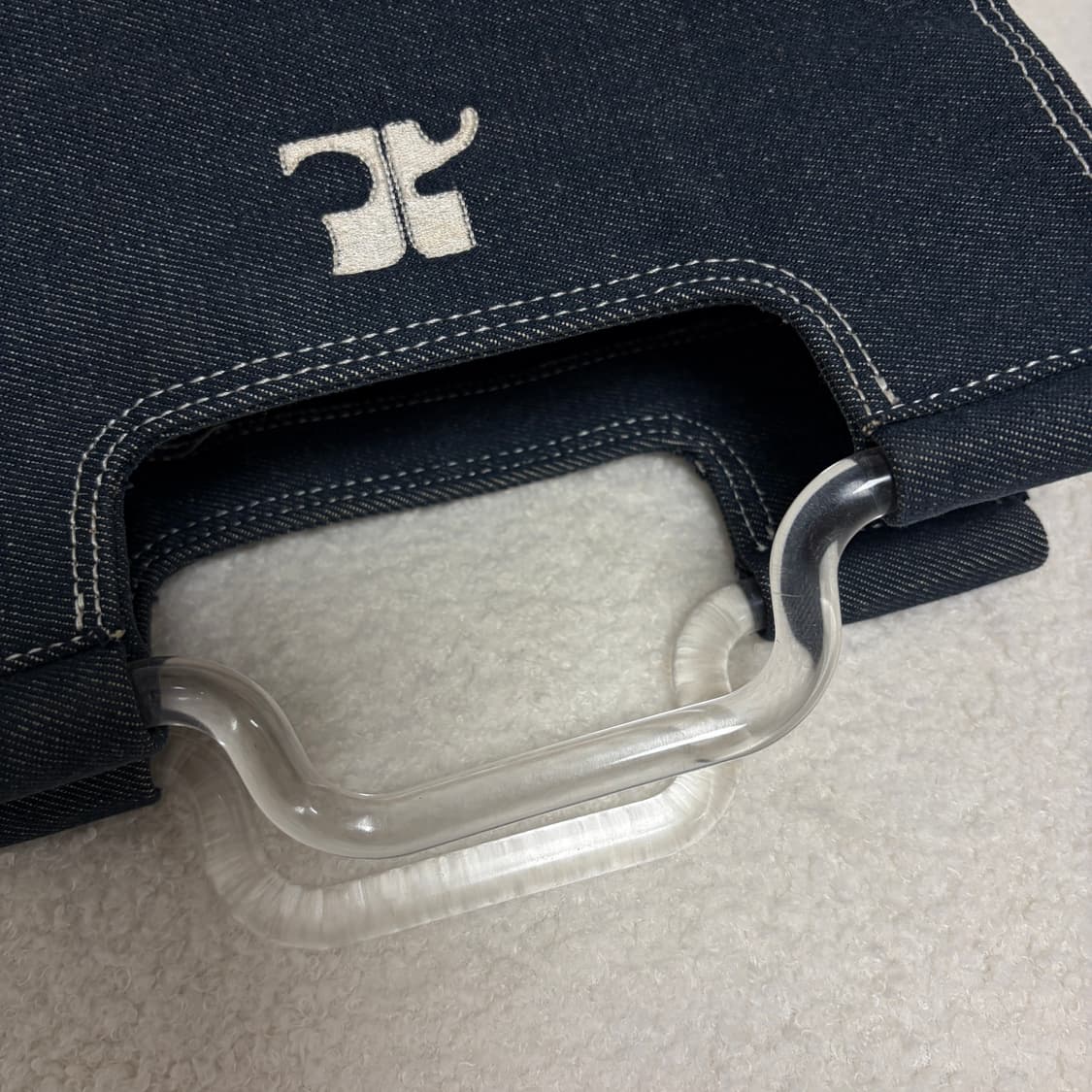 꾸레쥬 미니 아크릴 핸들 토트백-데님 상품이미지6