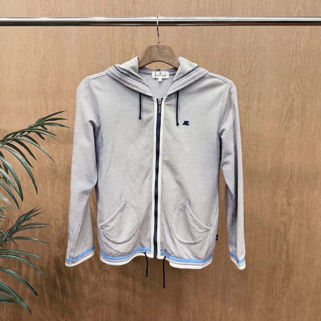 꾸레쥬 후드 집업 메시 텍스처 배색 라인 디테일 라이트그레이 상품이미지1