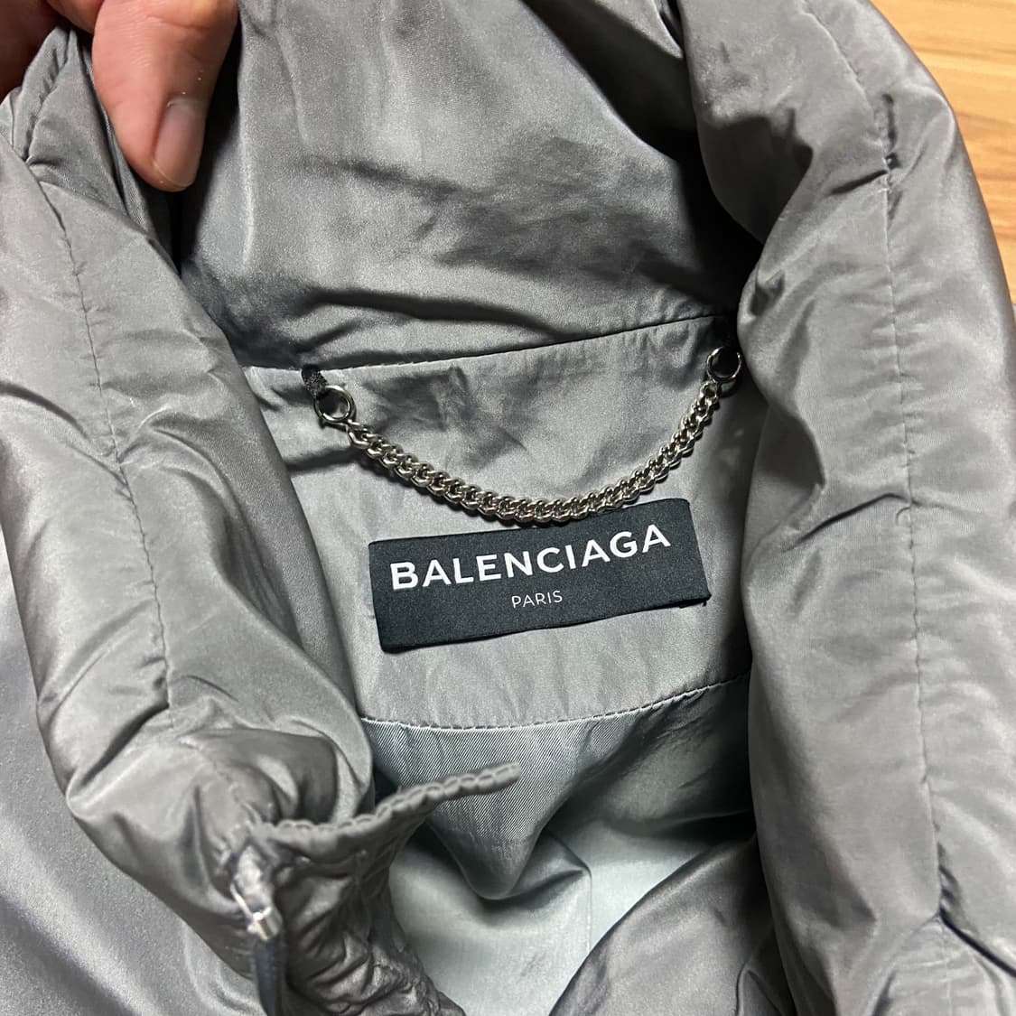 발렌시아가 17FW C컬 패딩 그레이 48 상품이미지5