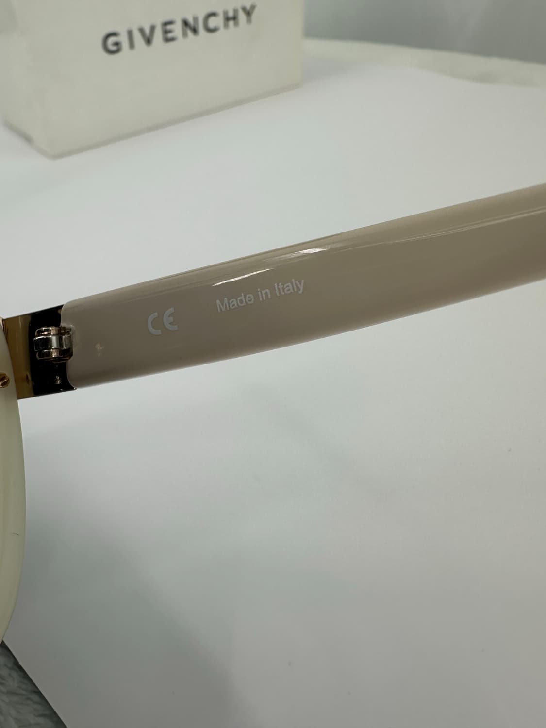 [새상품 무료배송] 정품 지방시 Made in Italy 선글라스 상품이미지10