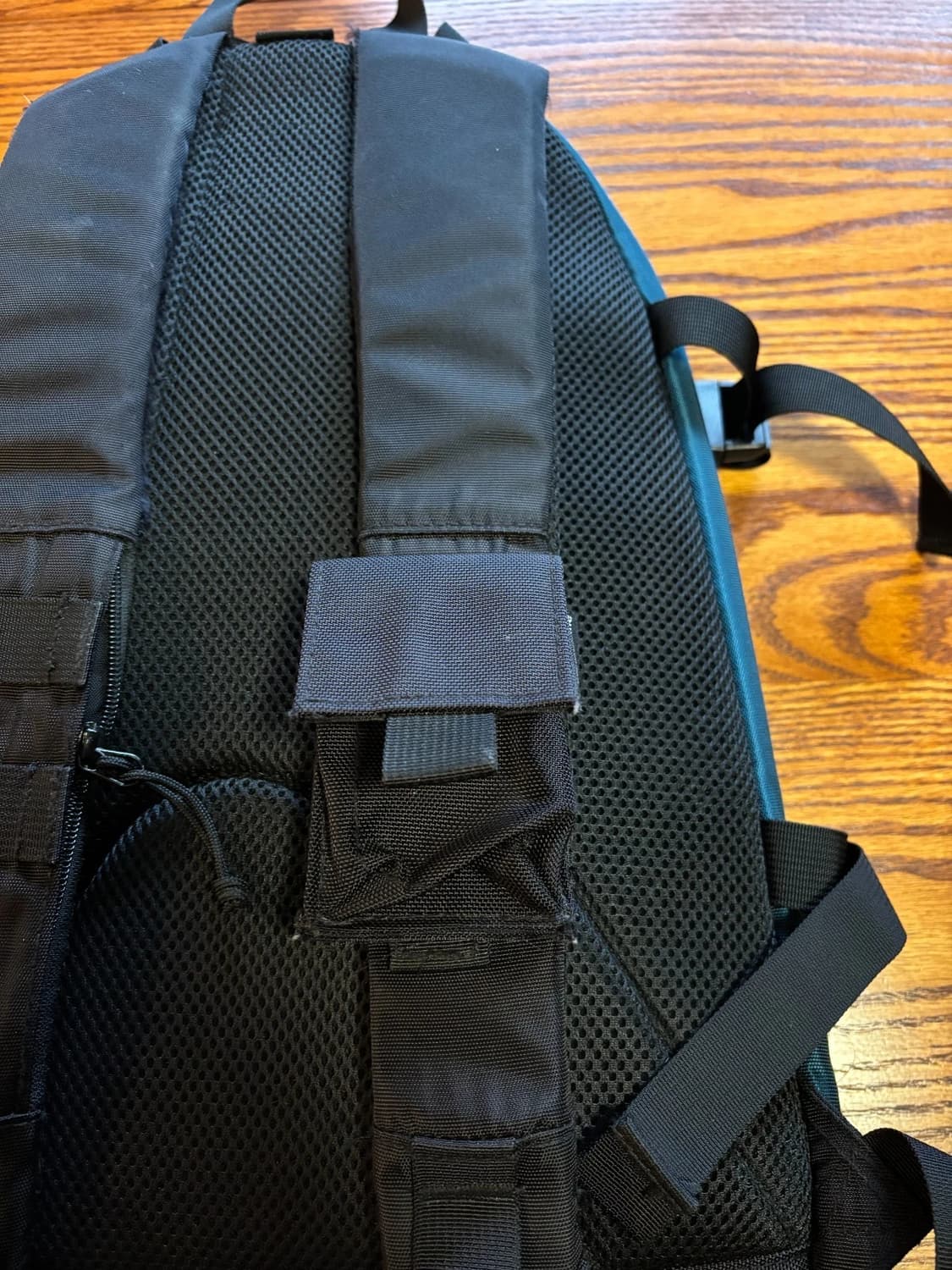 19FW 슈프림 백팩 다크 틸 상품이미지3