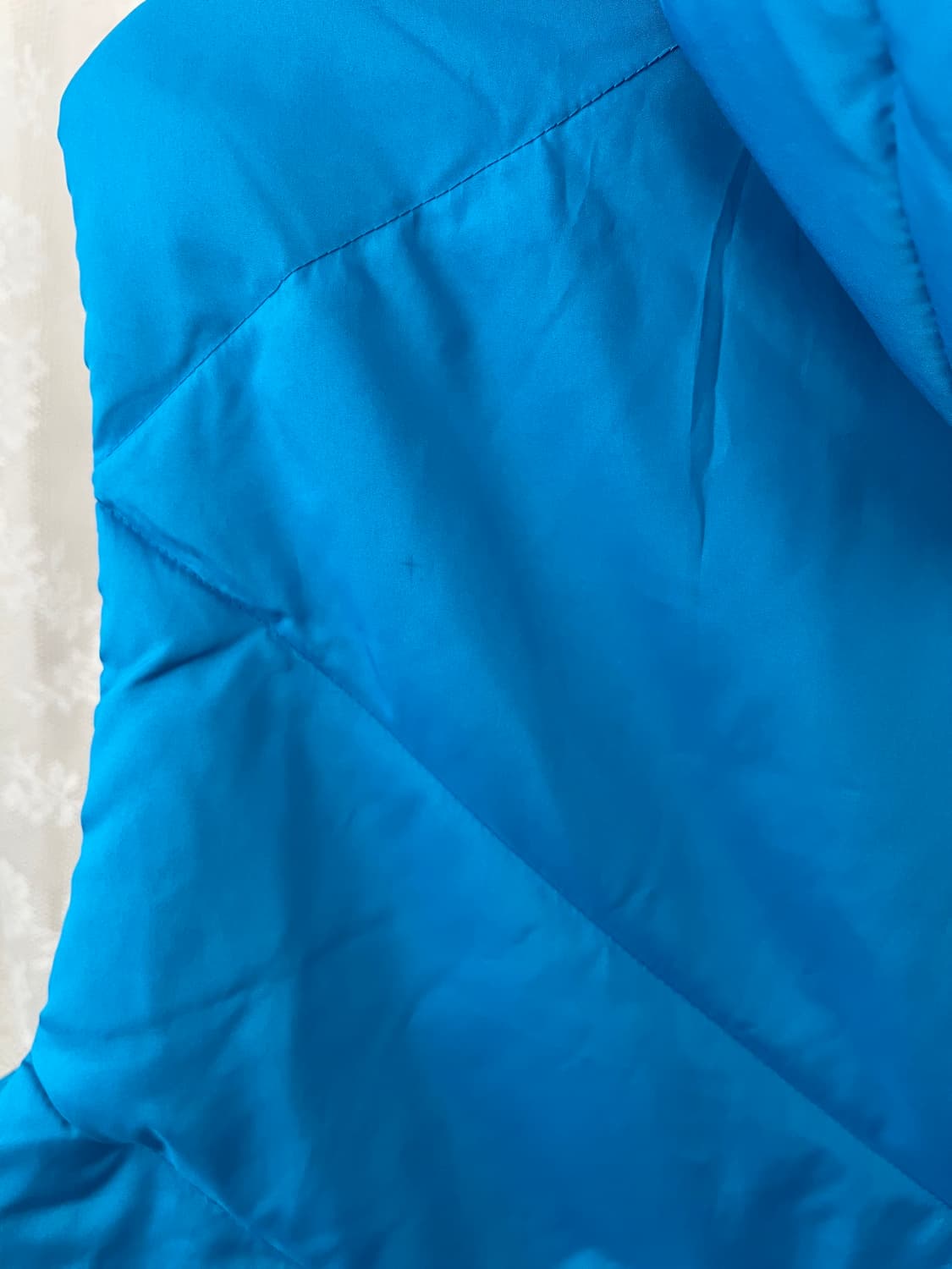 100) 라코스테 덕다운 패딩조끼 아쿠아블루 상품이미지3