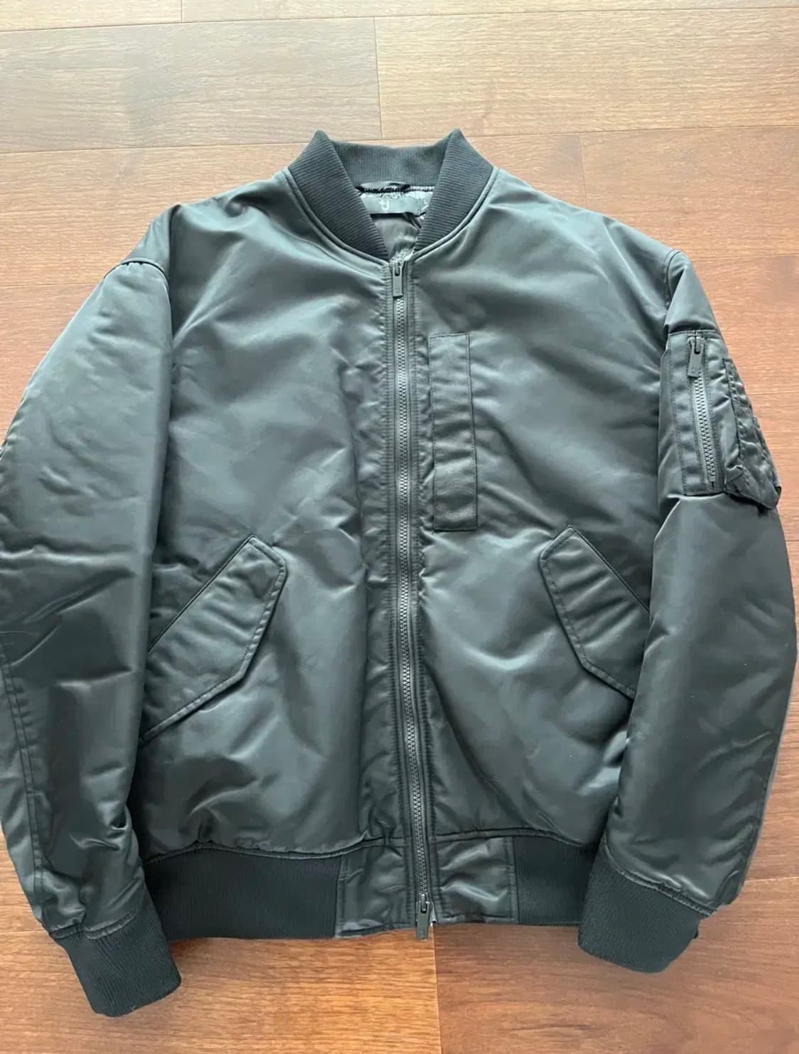 유니클로 질샌더 ma-1 블랙 L 상품이미지1