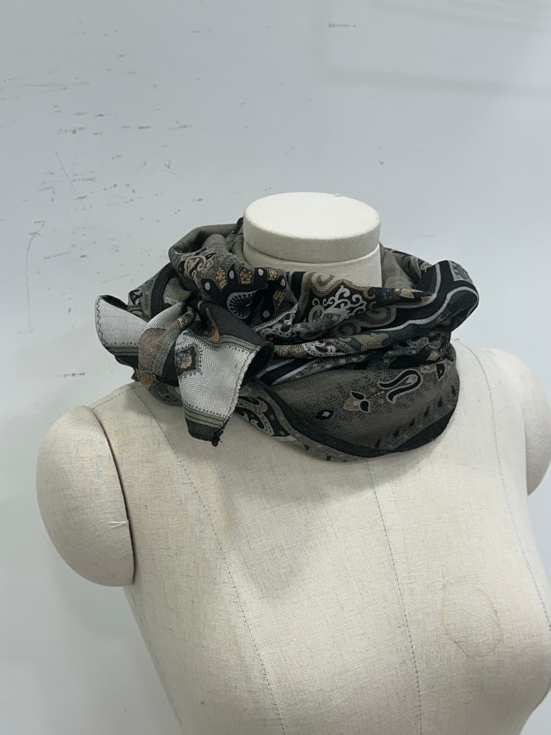 에트로 울 실크 머플러 상품이미지8