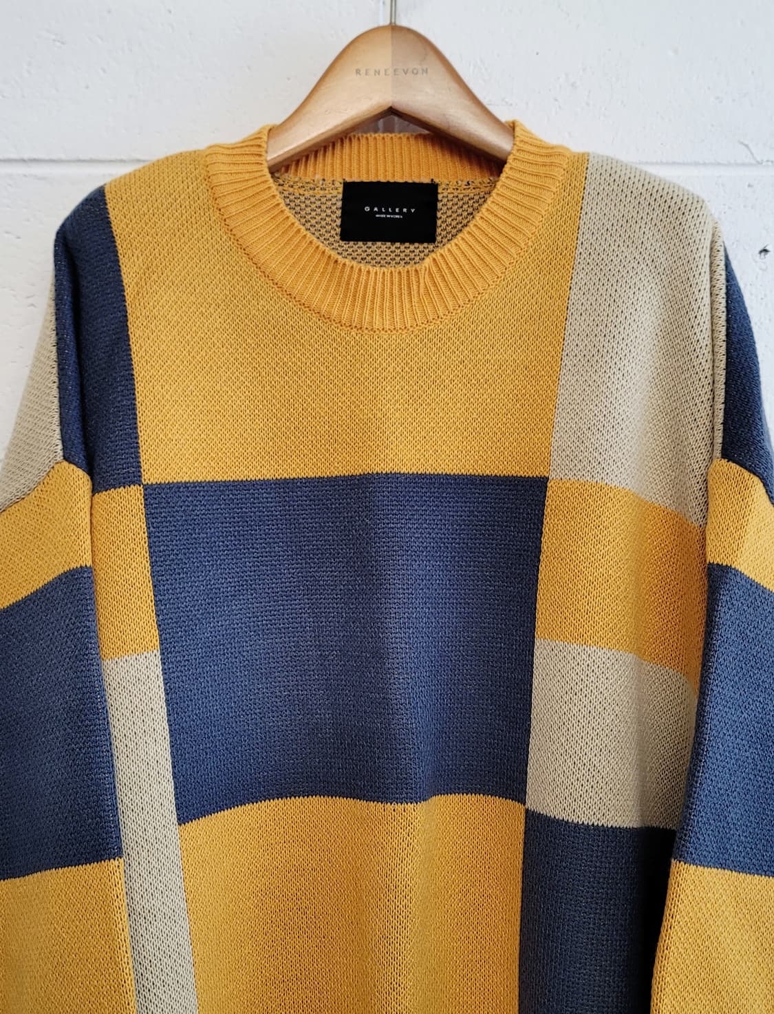 갤러리(GALLERY) 비비드 자가드 체크패턴 루즈핏 니트티셔츠 판매 상품이미지3