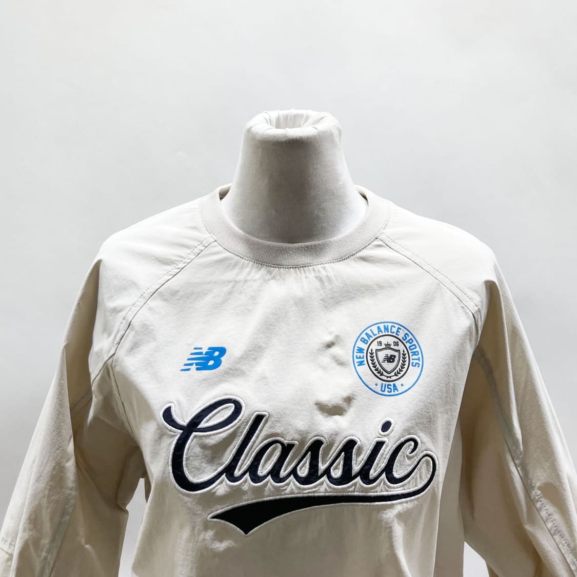 뉴발란스 2023 쥬니어바람막이티 베이지 130 상품이미지2