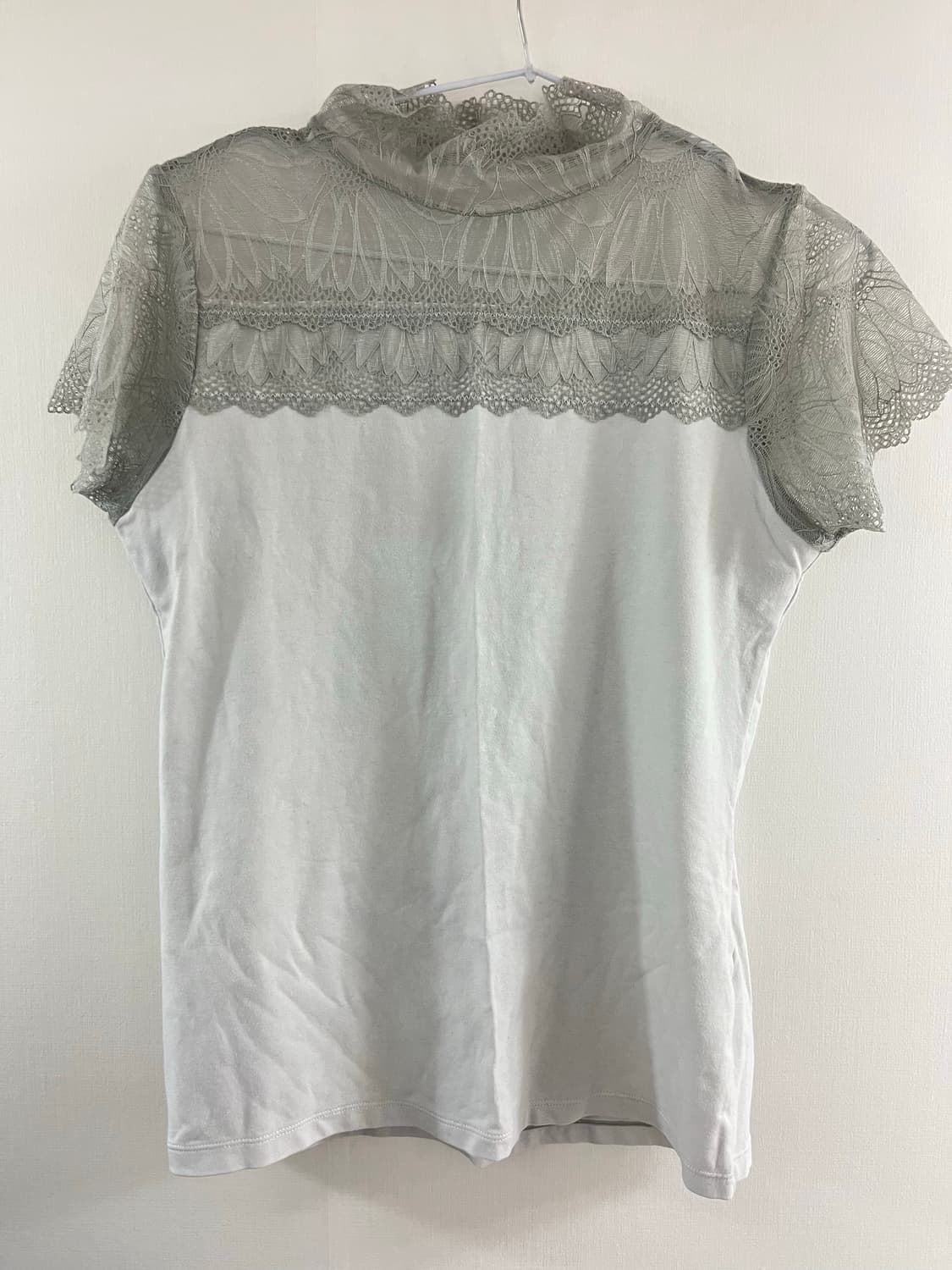 Lace yoke white top 상품이미지1