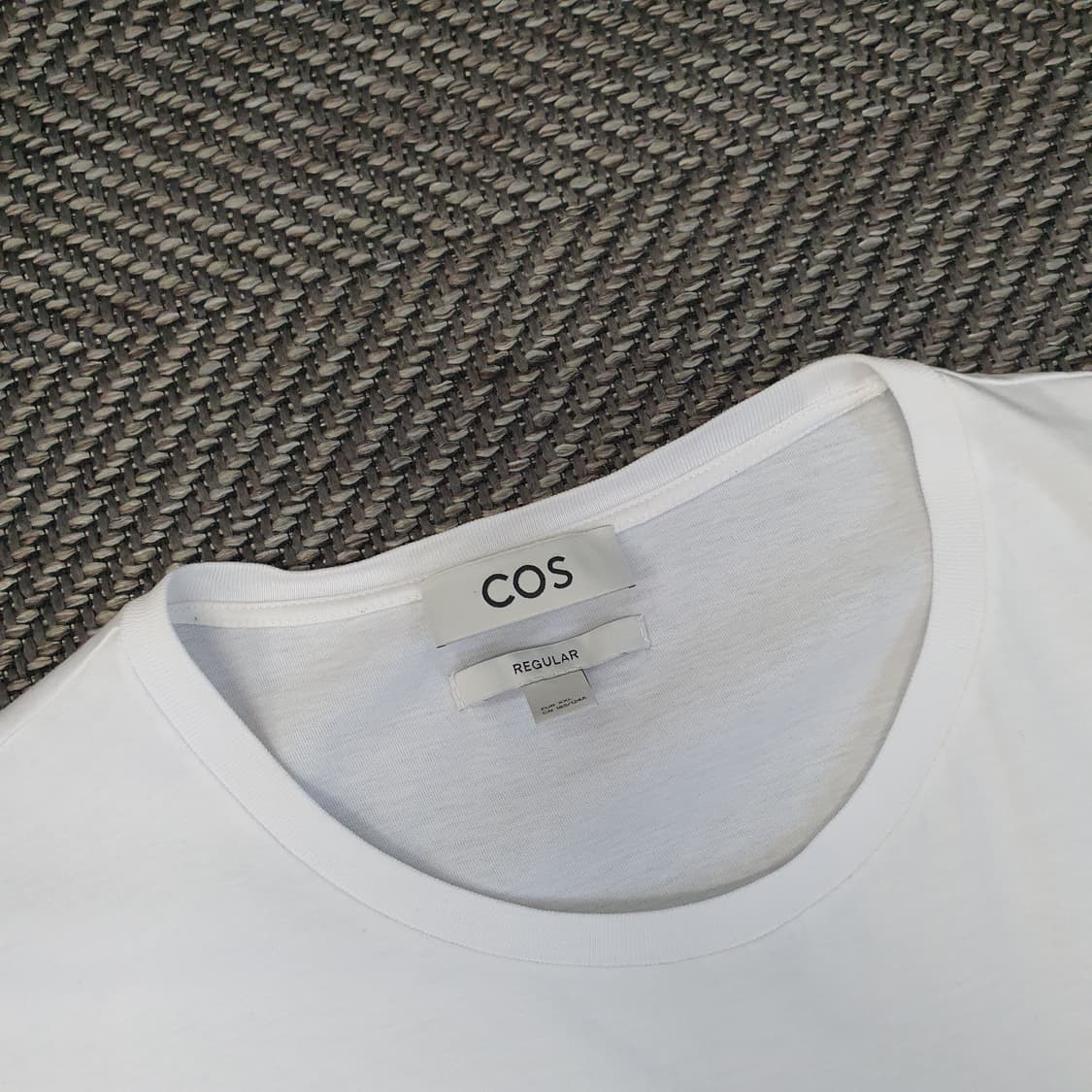 COS 코스 반소매 면티 남자105 상품이미지2