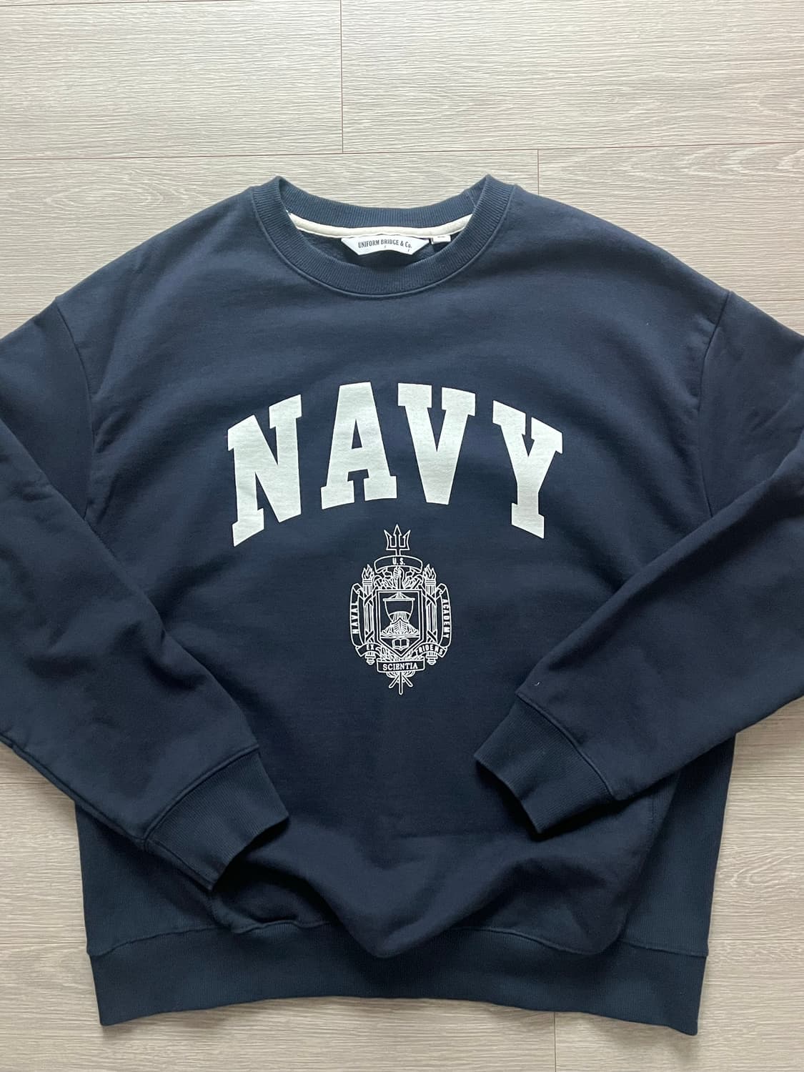 (새상품) 유니폼브릿지 맨투맨 NAVY 스웻셔츠 상품이미지3