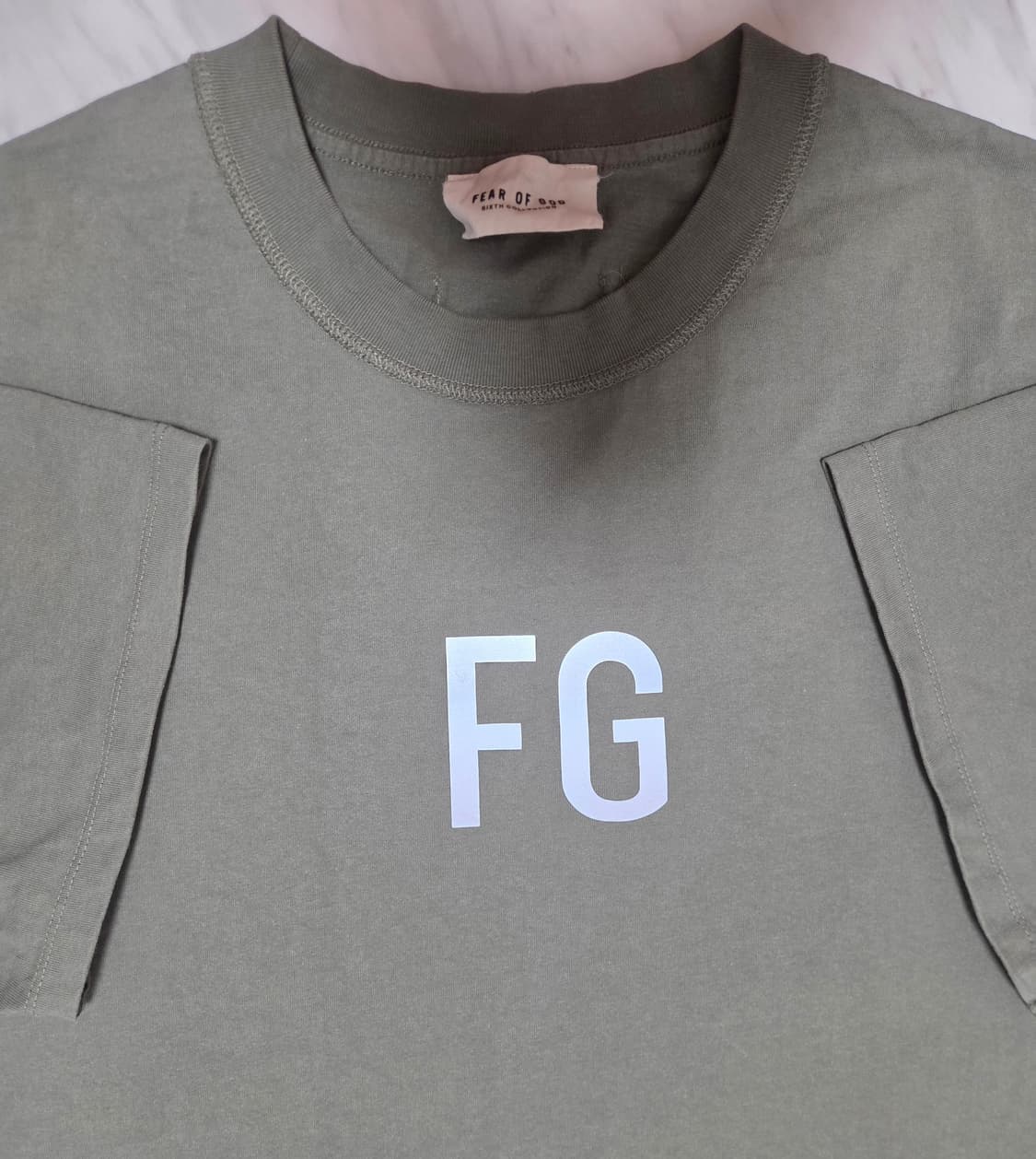 피어오브갓 리플렉티브 FG 로고 반팔 티셔츠 상품이미지8