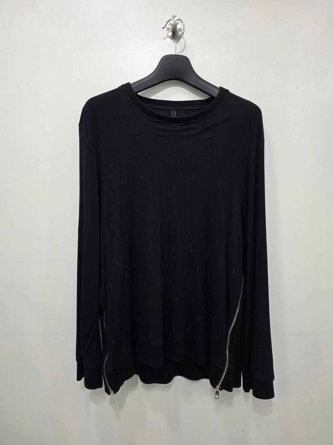 닐바렛 롱슬리브 티셔트(XL)
 상품이미지1