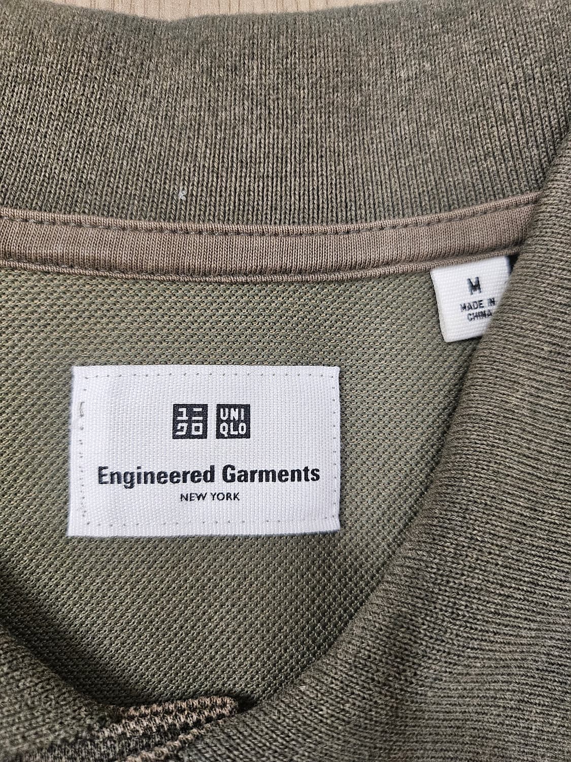 유니클로 엔지니어드가먼츠 PK 반팔 카키 상품이미지4