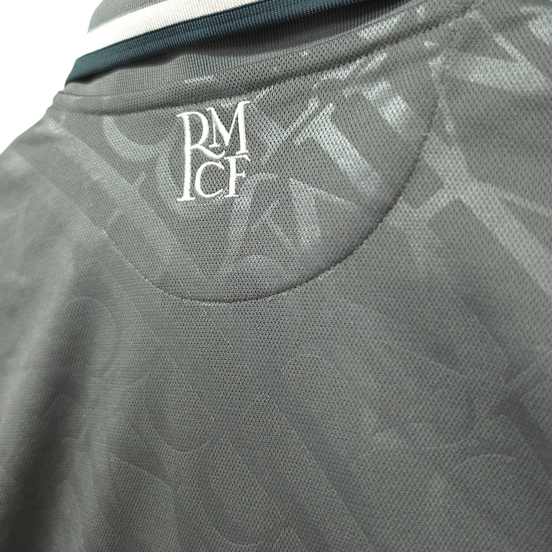 [M] 아디다스 레알마드리드 RMCF 모노그램 24/25 시즌 써드 져지 상품이미지5