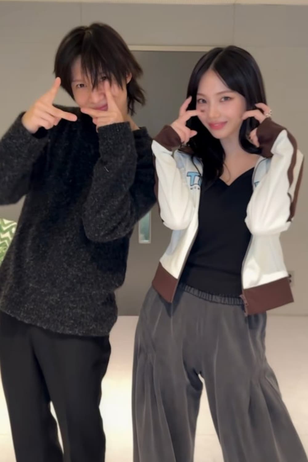 썬러브 Tour Track Jacket Ivory 상품이미지2