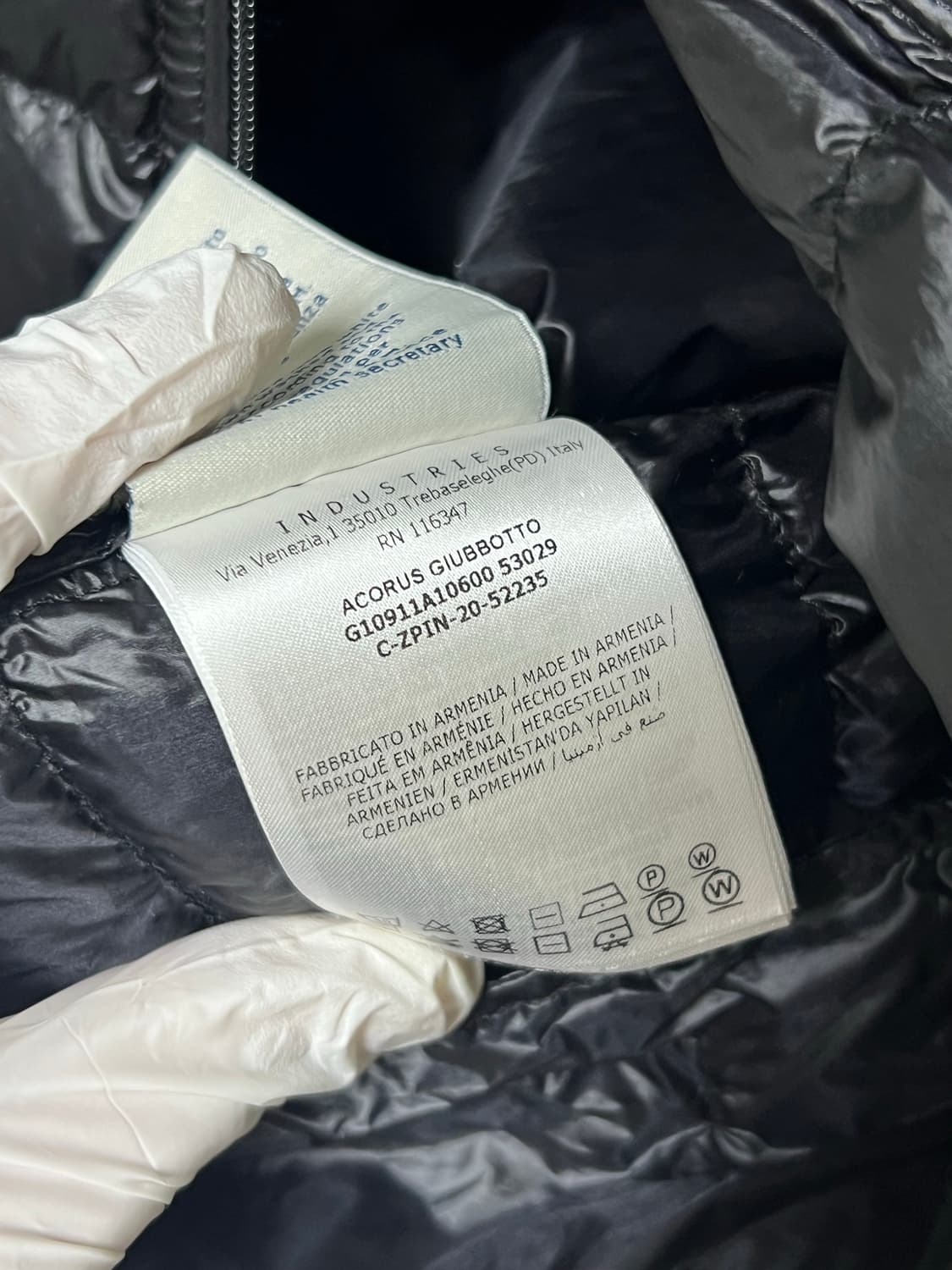 [정품] 새상품급 / 3 몽클레어 아코루스 경량패딩 블랙 상품이미지6