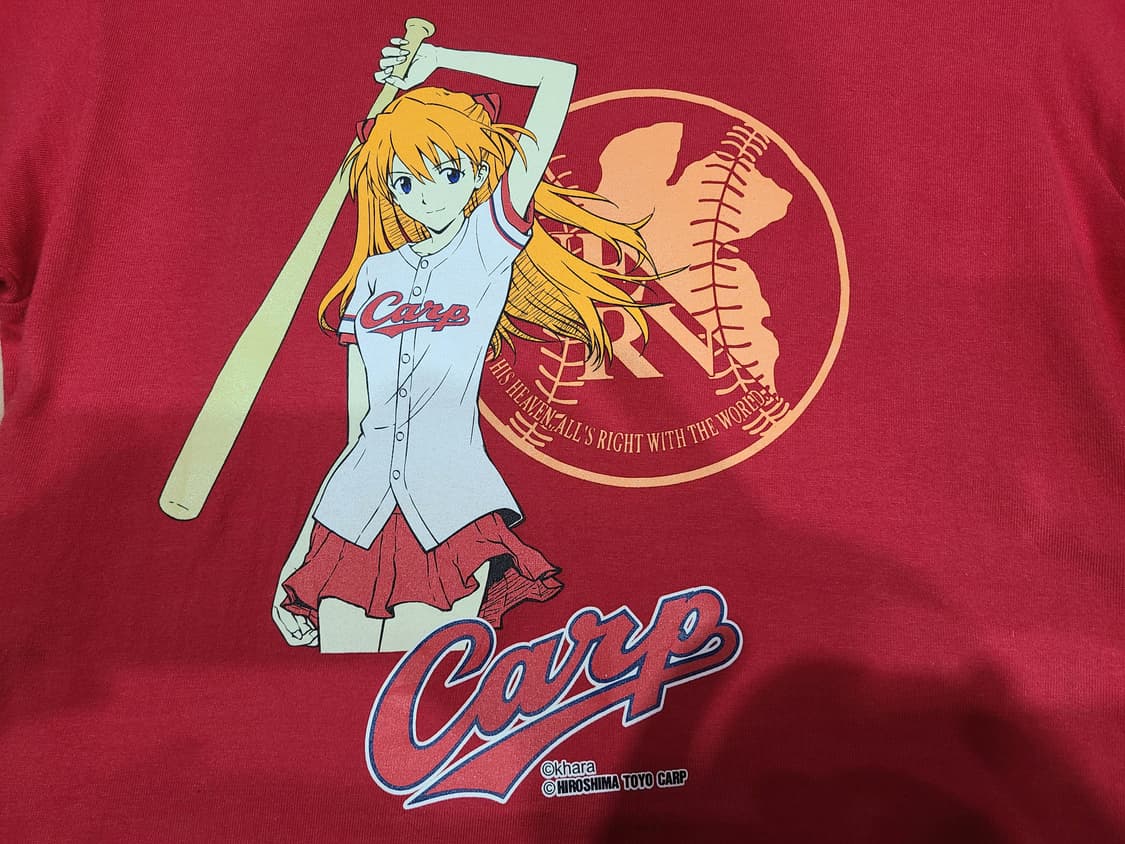 히로시마 도요 카프 x 에반게리온 아즈카 티셔츠 상품이미지2