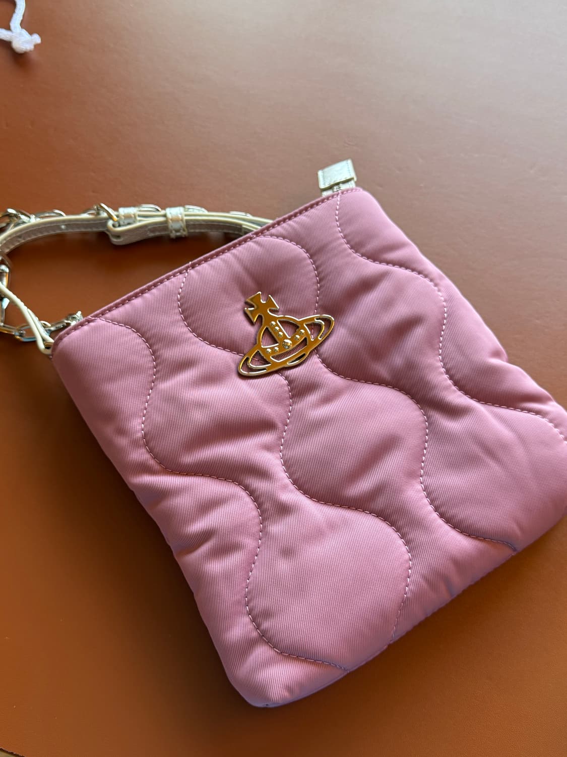 비비안웨스트우드 캠퍼 스퀘어 크로스백 상품이미지5