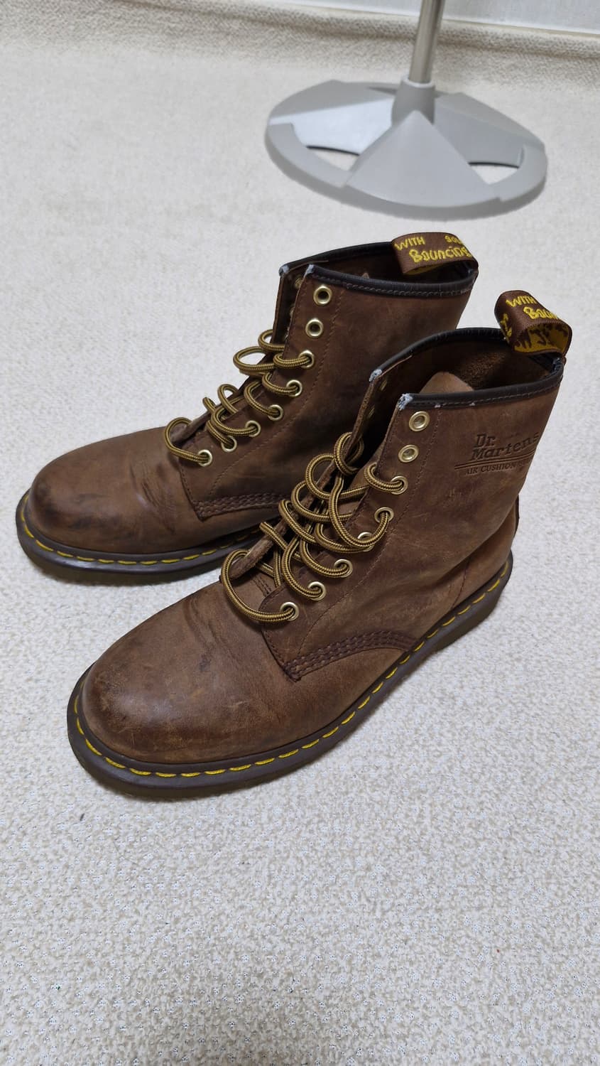 닥터마틴 11822 8홀 크레이지홀스 uk7 260-265 상품이미지2