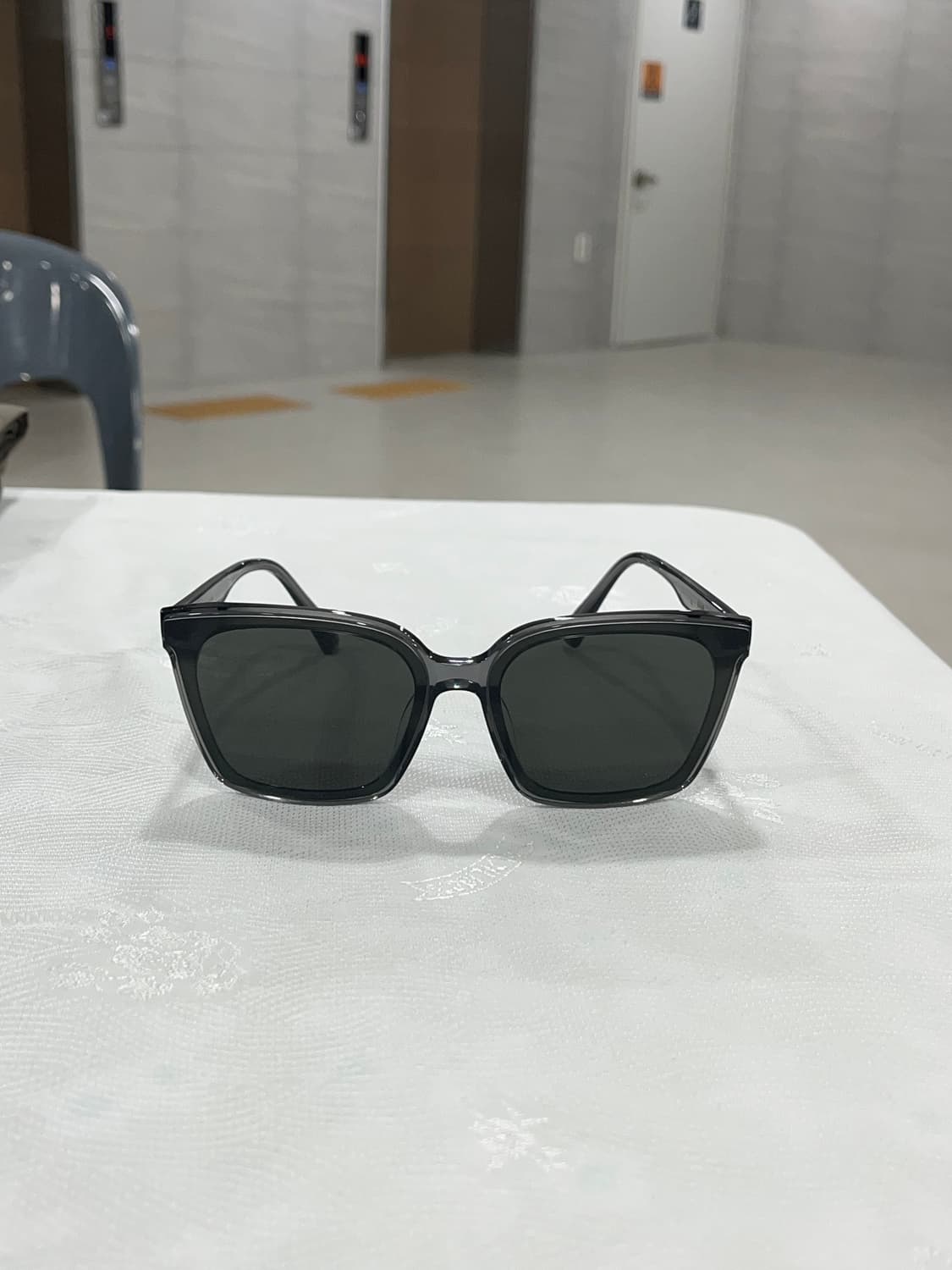젠틀몬스터 테가 상품이미지3